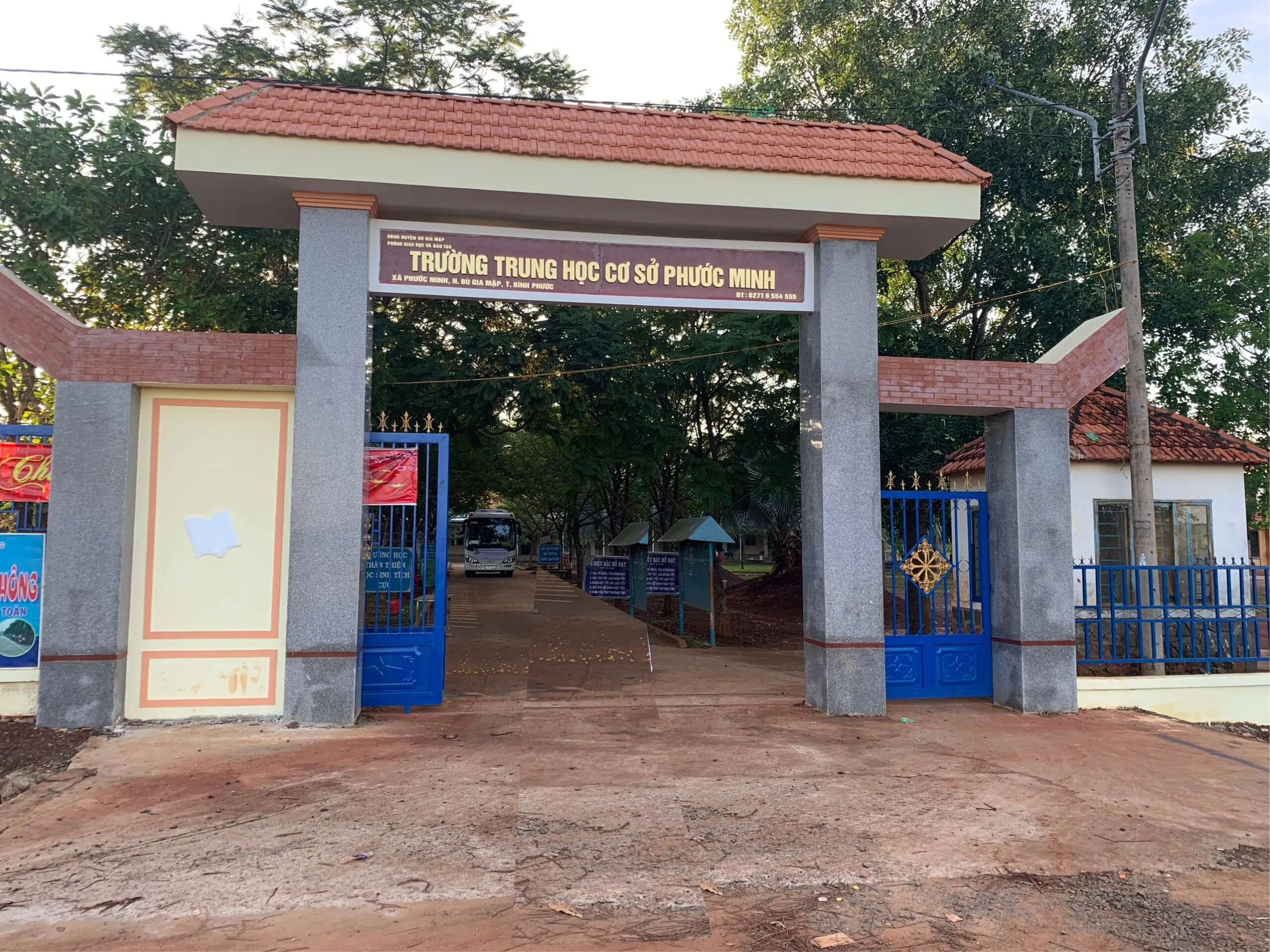 Quang cảnh trường THCS Phước Minh