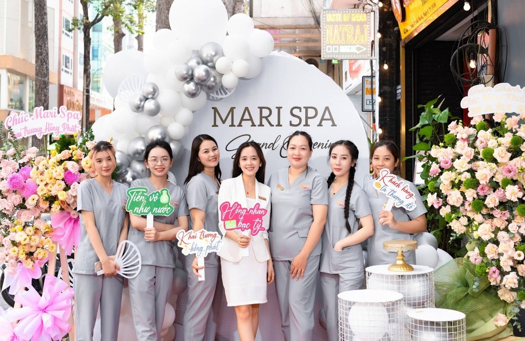 Đồng phục kĩ thuật viên Spa Mari