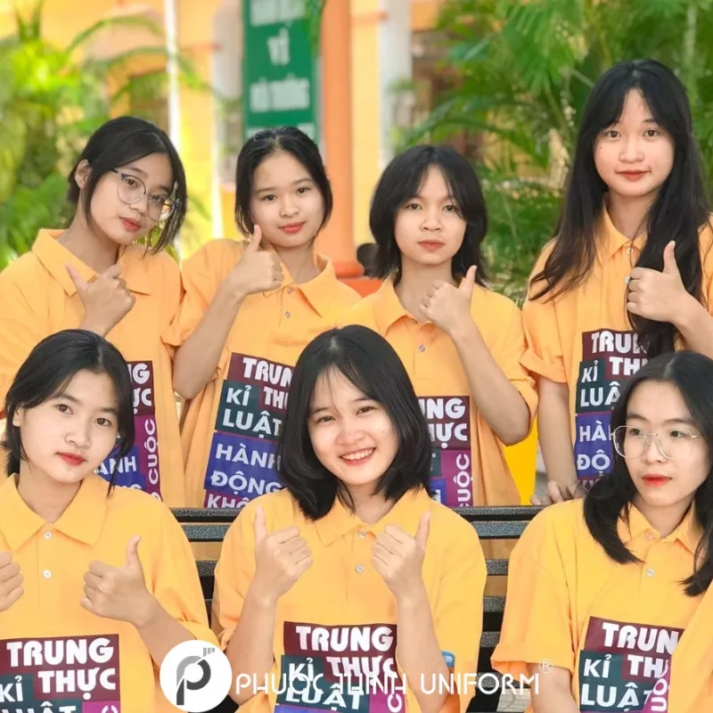 Đồng phục nhóm lớp tinh nghịch