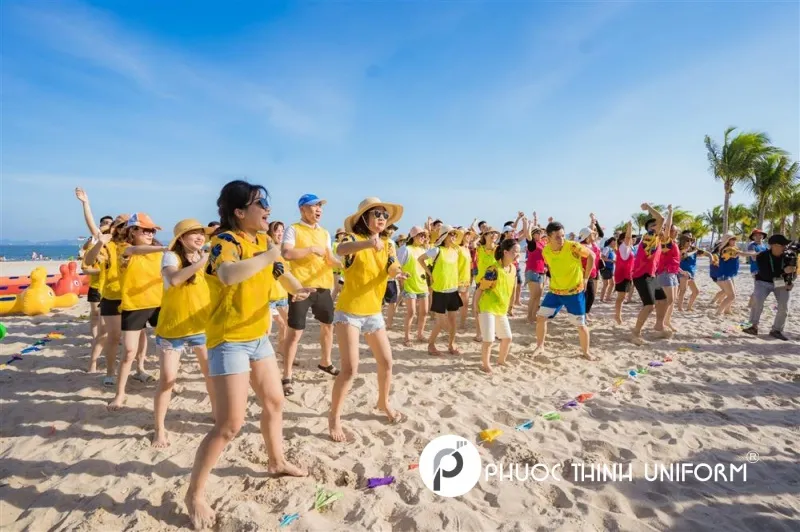 Áo team building - 10 Áo team building gia tăng tinh thần đoàn kết trong các trò chơi vận động