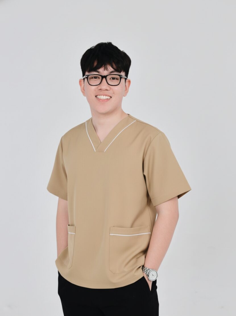 Đồng phục spa màu nâu sọc trắng cổ chữ V - 18