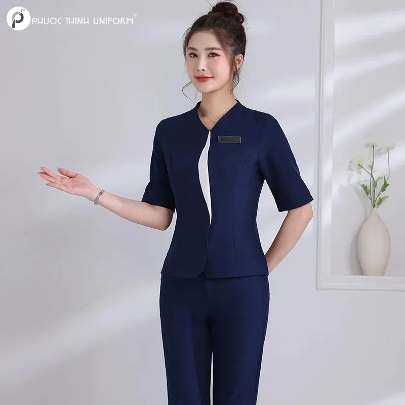 Lựa chọn kiểu áo phù hợp cho từng vị trí sẽ giúp phân biệt rõ vai trò của từng bộ phận