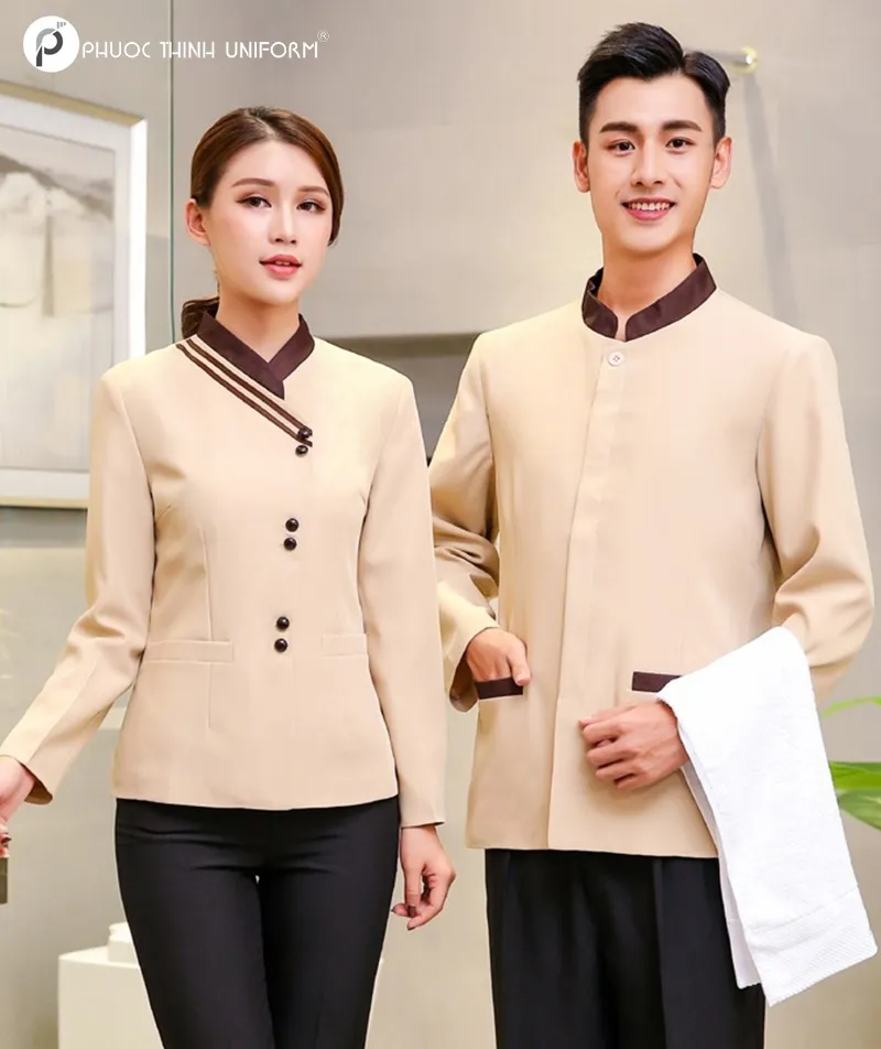 Mẫu đồng phục tạp vụ dài tay không có nhiều chi tiết cầu kỳ mà chú trọng đến tính tiện lợi, linh hoạt