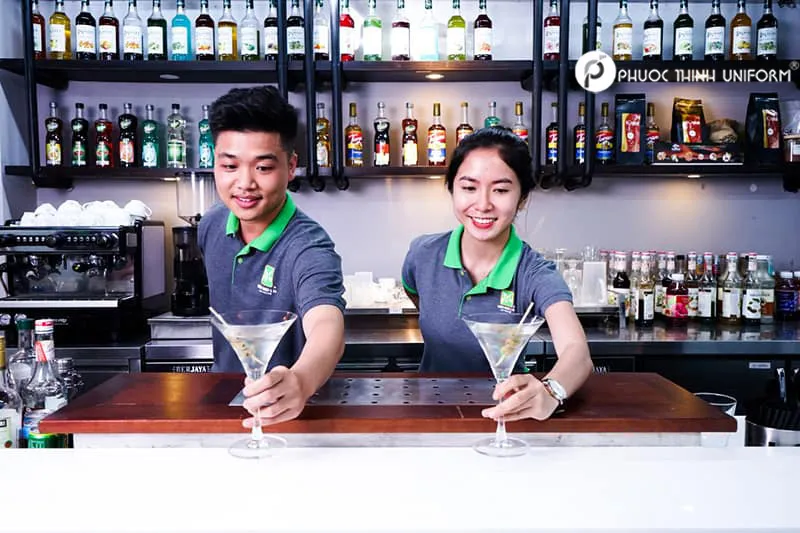 Mẫu áo đồng phục pha chế kiểu dáng polo hiện đại, trẻ trung