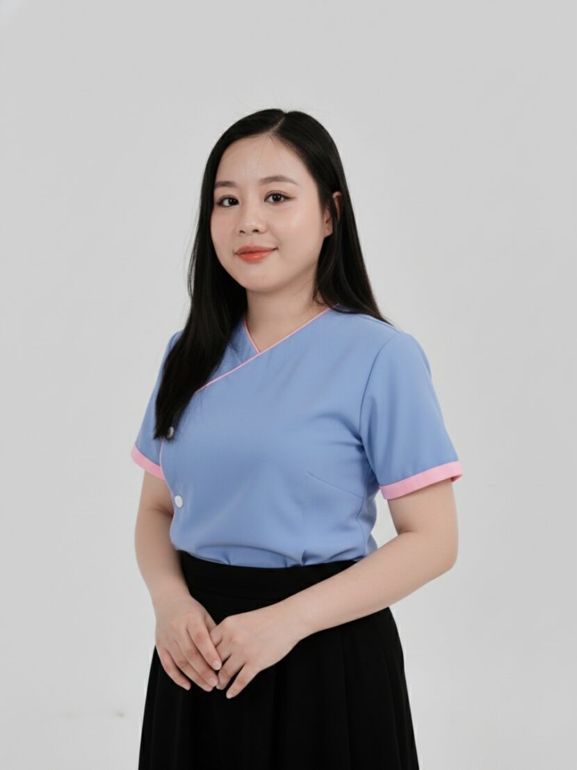 Đồng phục nhân viên spa xanh nhạt phối viền hồng - 04