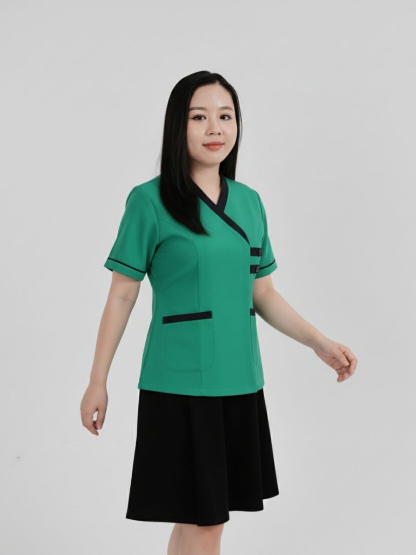 Đồng phục spa xanh lá phối cổ áo đen - 12