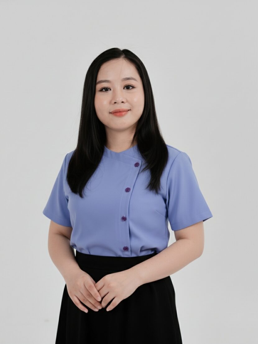 Đồng phục áo spa màu xanh dương nhạt - 13