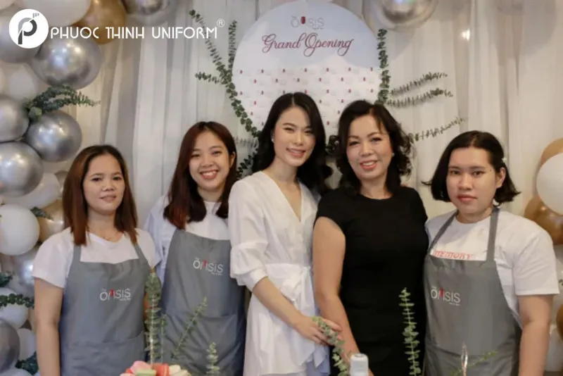 Tạp dề nail - 62 Mẫu tạp dề nail dài, màu xám cho nhân viên tiệm nail