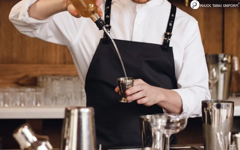 Tạp dề dành cho phục vụ quán bar
