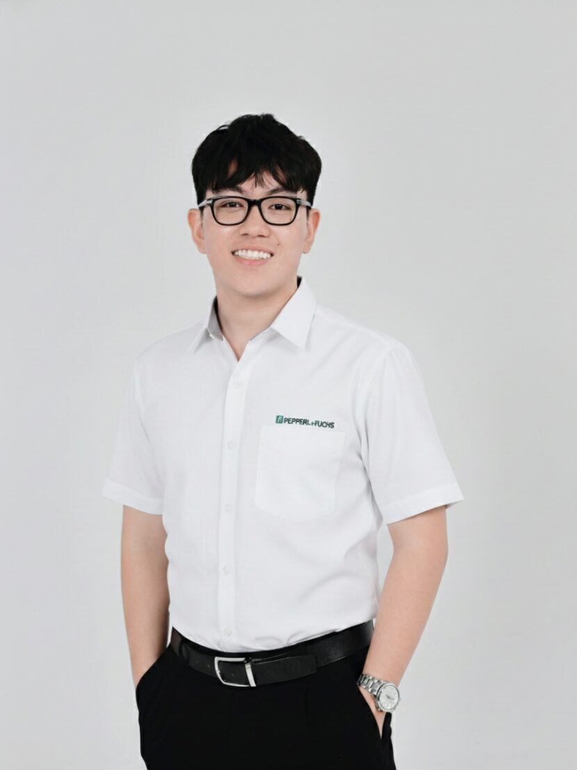 Áo sơ mi đồng phục công ty Pepper Fuchs