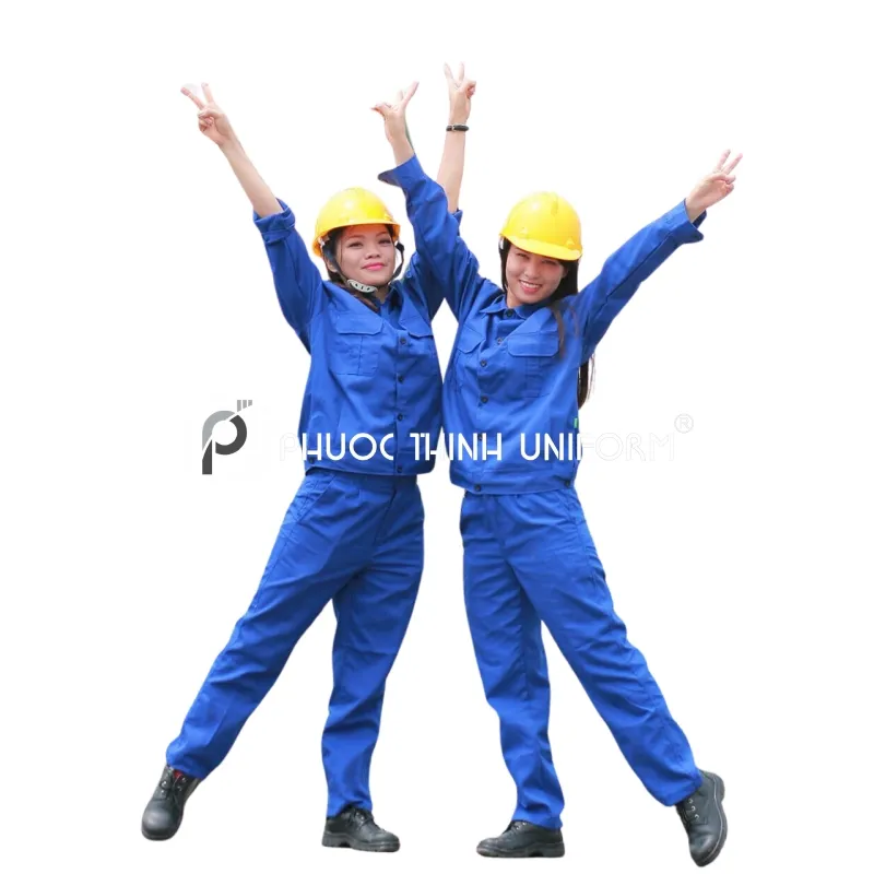 Đồng phục bảo hộ lao động 04 Đồng phục dành cho công nhân được may từ chất liệu vải Cotton mềm mại, thân thiện với làn da