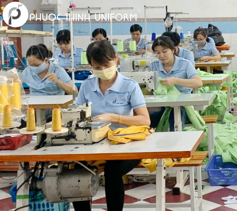 Tham khảo 7 mẫu áo đồng phục màu hồng được yêu thích áo đồng phục màu hồng