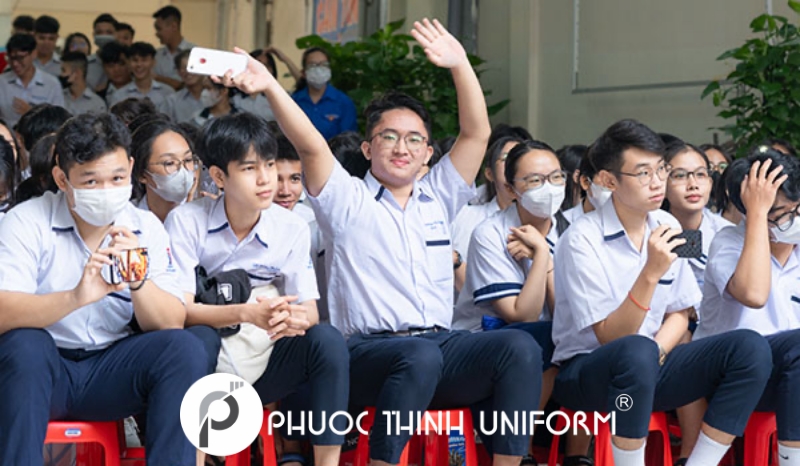 đồng phục học sinh cấp 3