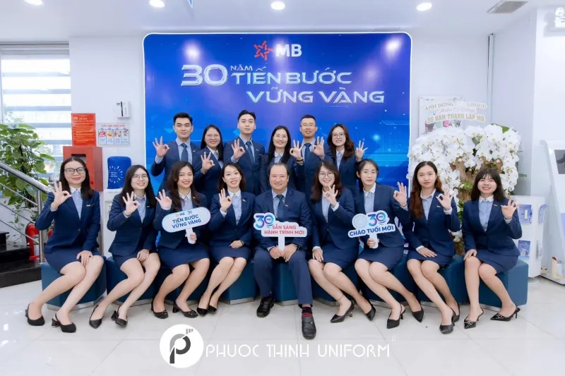 Khám phá 5+ mẫu đồng phục MB Bank thanh lịch và sang trọng đồng phục mb bank