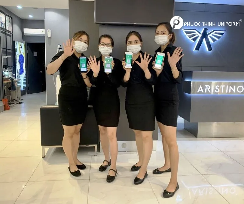 Tổng hợp các mẫu đồng phục nhân viên bán hàng đẹp, chuẩn form Đồng phục nhân viên bán hàng