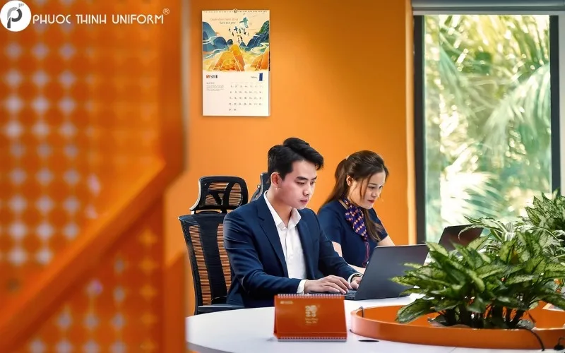 10+ mẫu đồng phục SHB chuyên nghiệp cho nhân viên ngân hàng đồng phục shb
