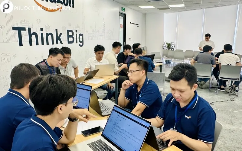 đồng phục VIB