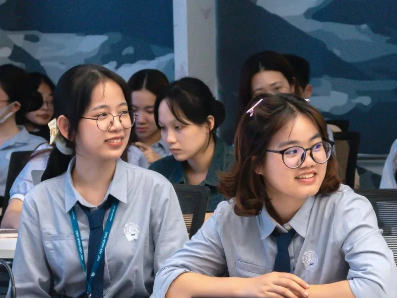 Sinh viên học đại học có cần mặc đồng phục hay không? học đại học có cần mặc đồng phục