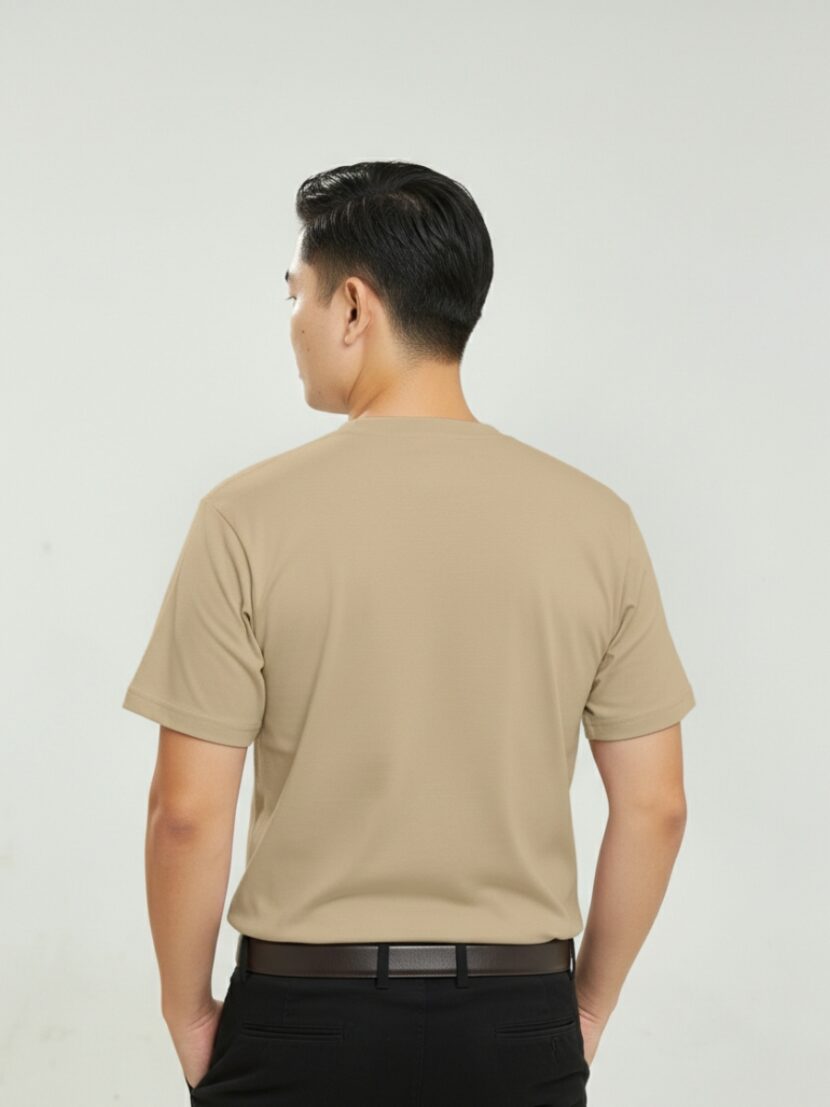 Áo Thun Nhóm Màu Nâu Chữ Đỏ Rực Rỡ