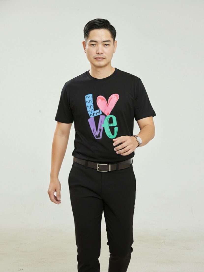 Áo Đồng Nhóm Cho Gia Đình In Chữ “LOVE