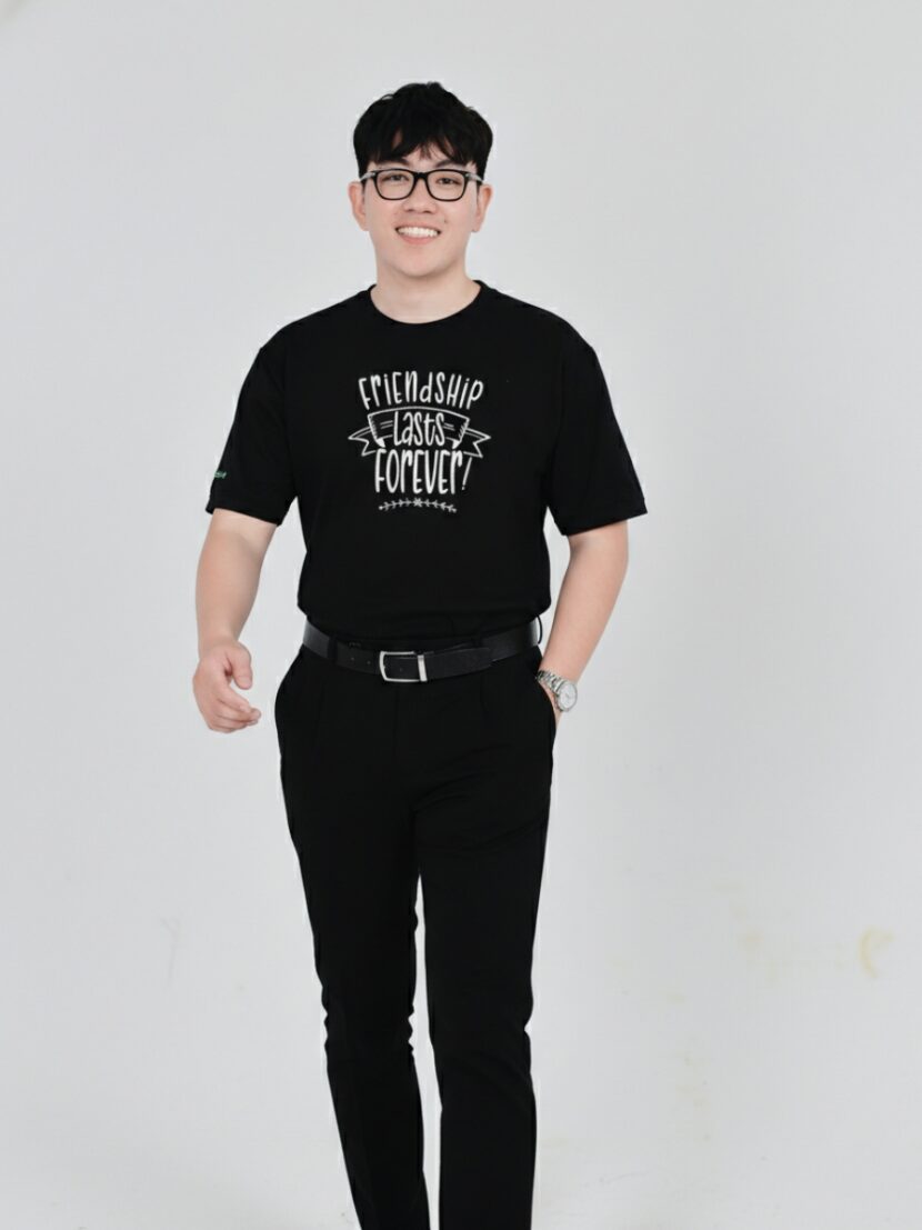 Áo Đồng Phục Nhóm Màu Đen Họa Tiết Trắng