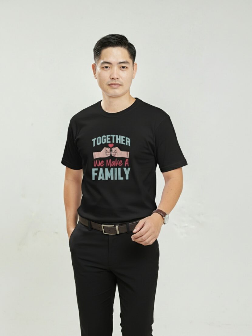 Áo Nhóm Màu Đen “We Make A Family”