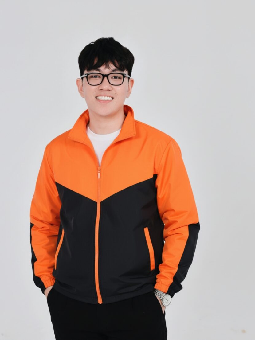 Đồng phục áo khoác gió cam phối nâu - 06