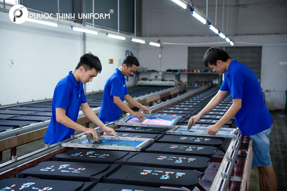 Áo thun công nhân