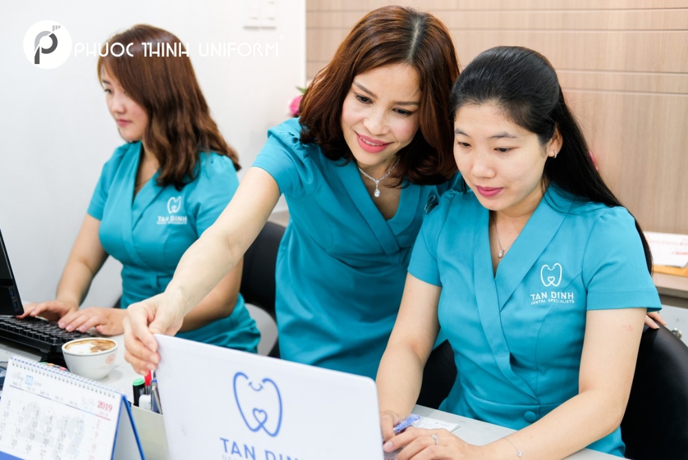 đồng phục lễ tân nha khoa