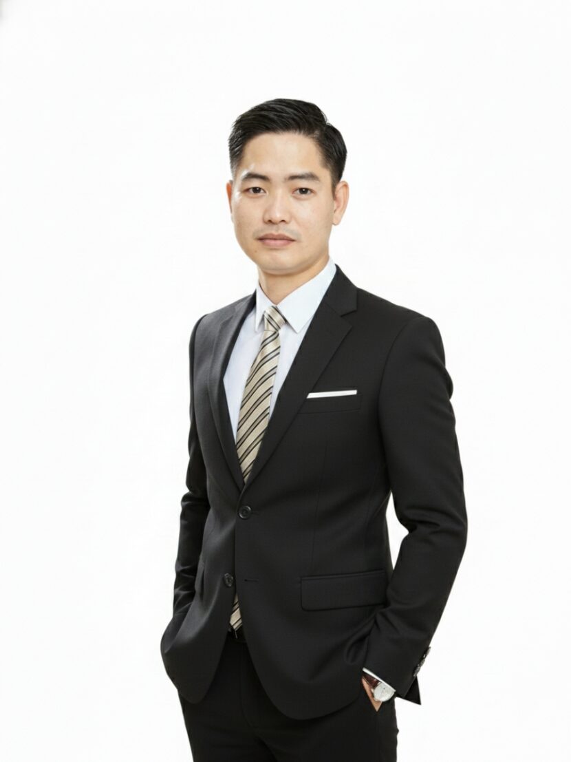 Đồng phục vest nam màu đen túi nắp - 09