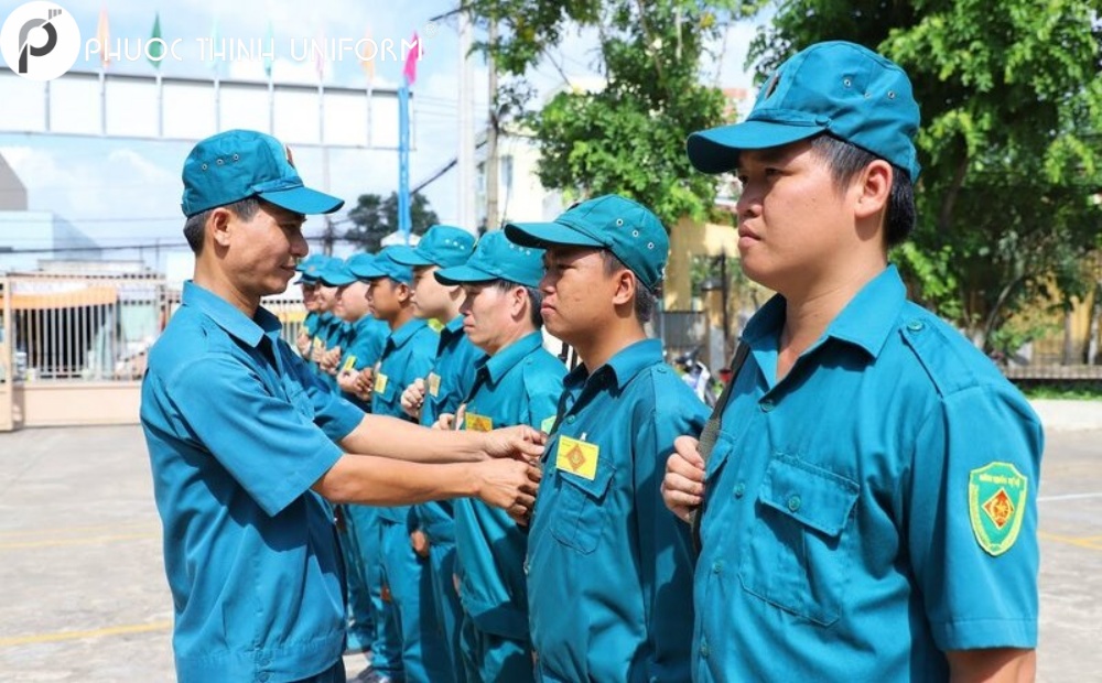 đồng phục dân quân tự vệ